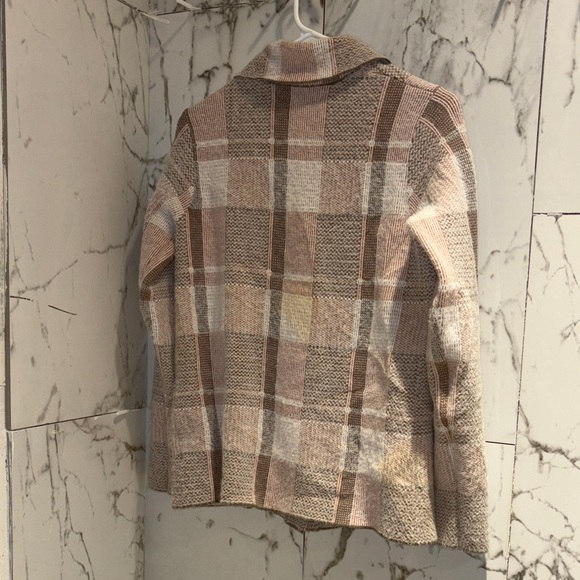 Plaid Button-Up Jacket - Picture 2 of 2